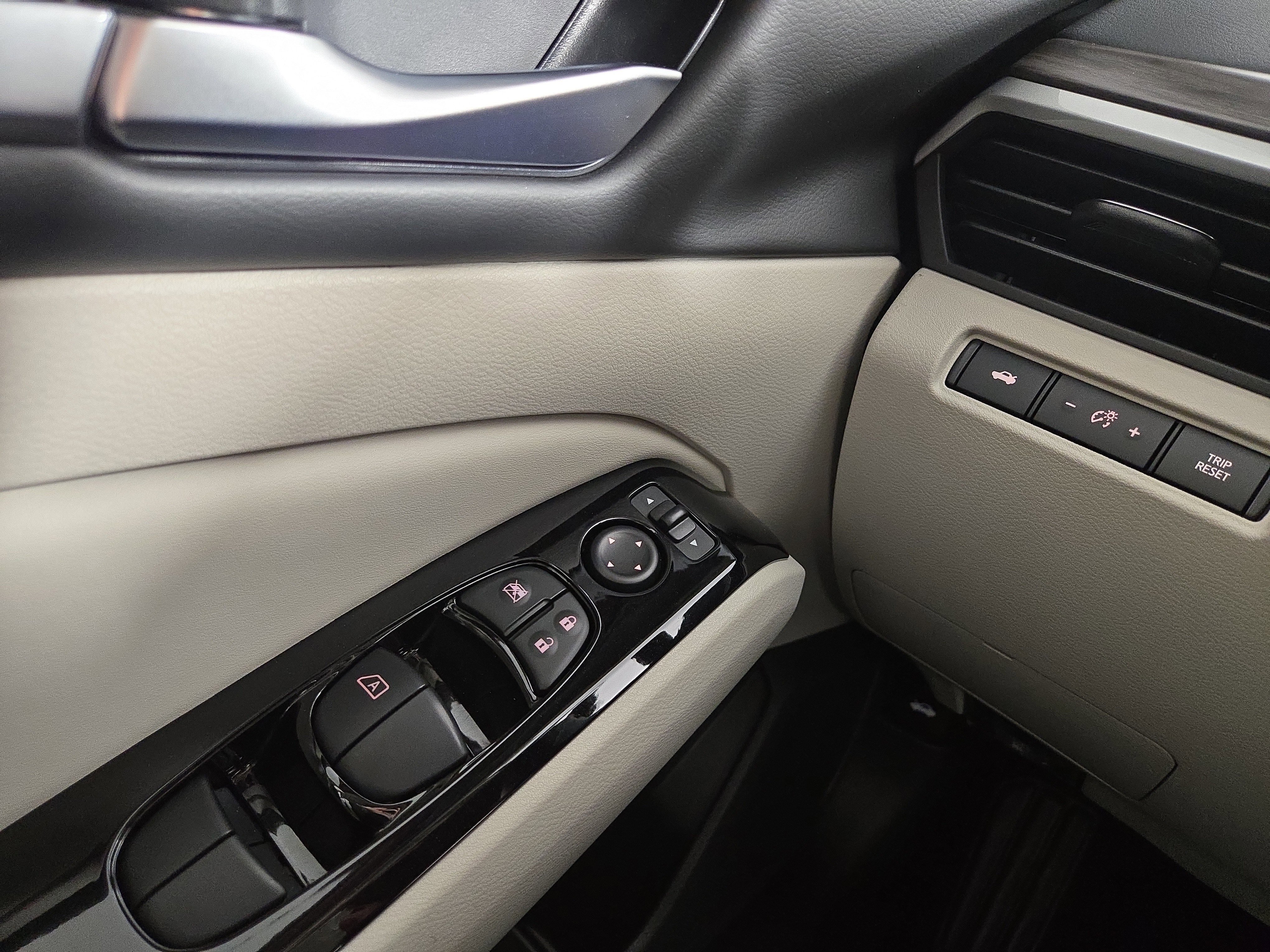 Used 2023 Nissan Altima 2.5 SV image 27