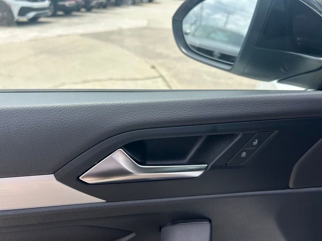 Used 2025 Volkswagen Jetta Sport image 47