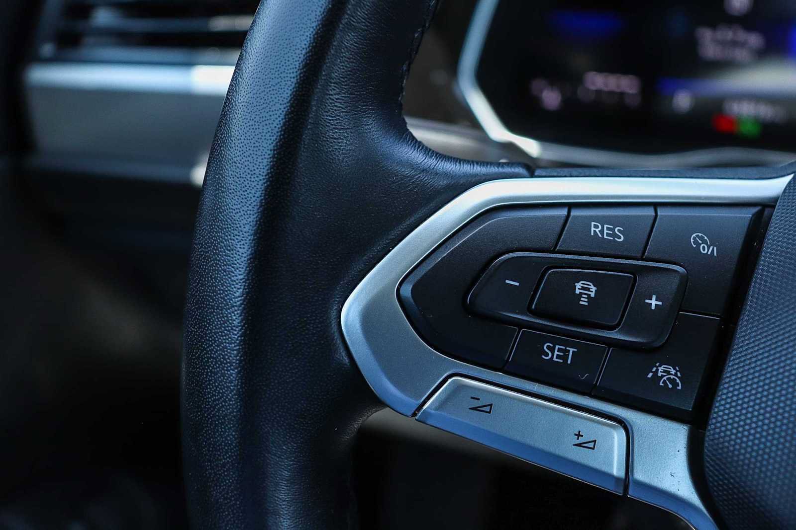 Certified 2024 Volkswagen Jetta S FWD image 22