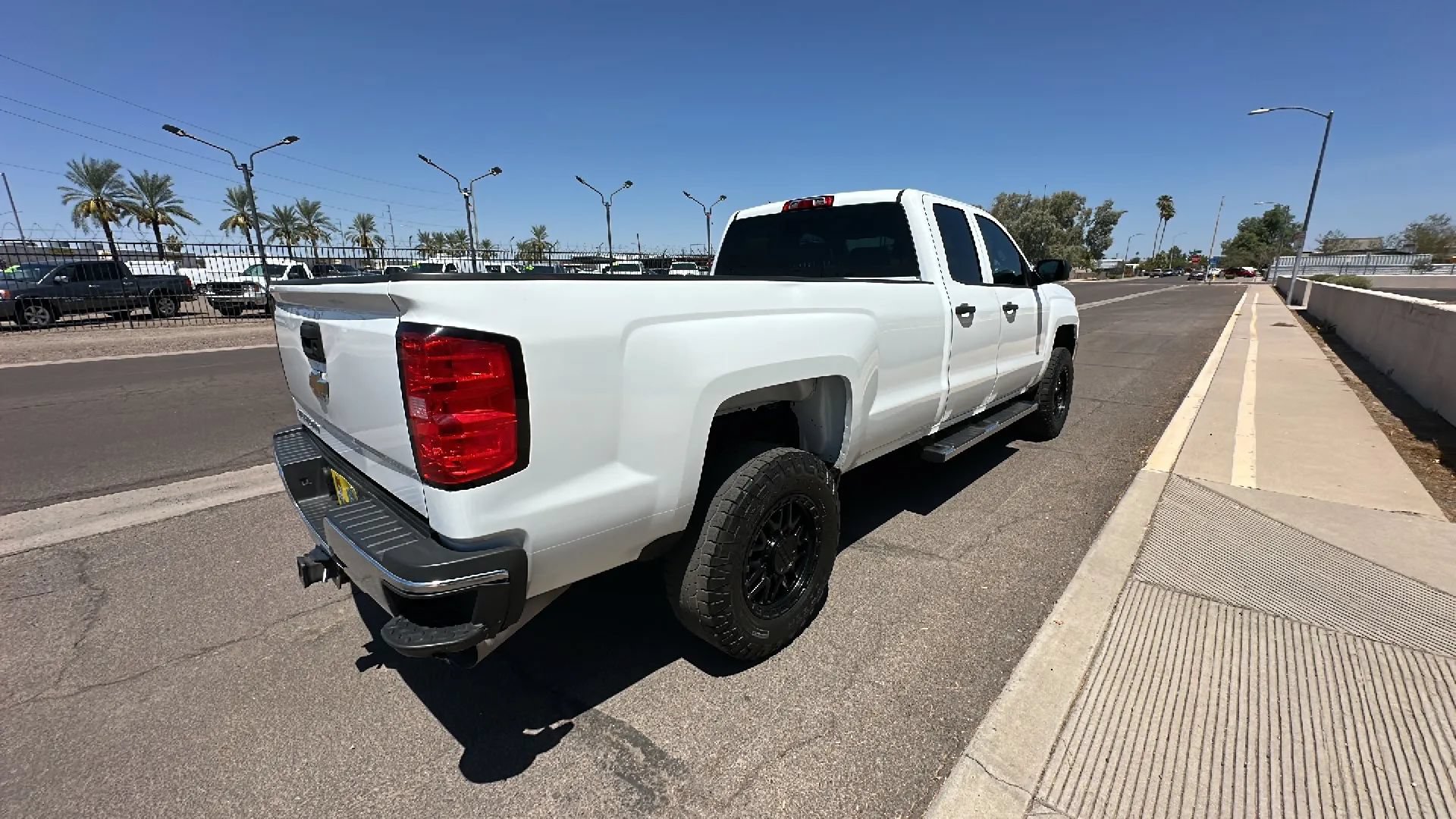 Used 2018 Chevrolet Silverado 2500 W/T RWD image 5