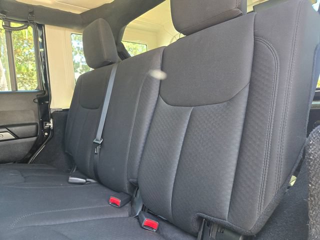 Used 2015 Jeep Wrangler Unlimited Sport w/ Quick Order Package 24S AWD/4WD image 9