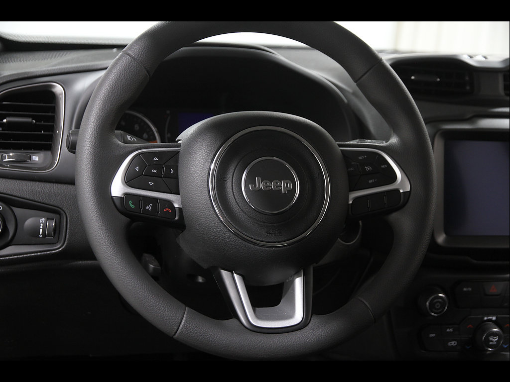 Used 2023 Jeep Renegade Latitude AWD/4WD image 7