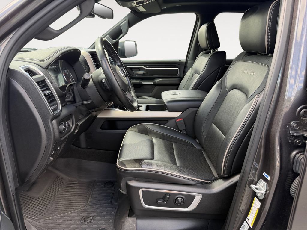 Used 2019 RAM 1500 Laramie AWD/4WD image 7