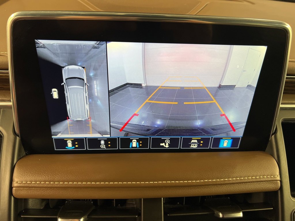 Used 2021 Chevrolet Tahoe High Country w/ Premium Package image 13