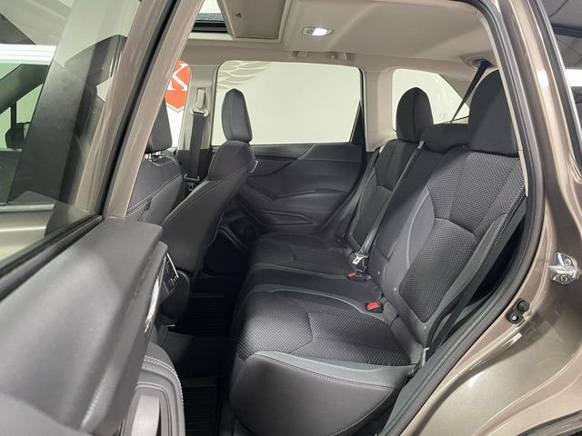 Used 2024 Subaru Forester Premium AWD/4WD image 21