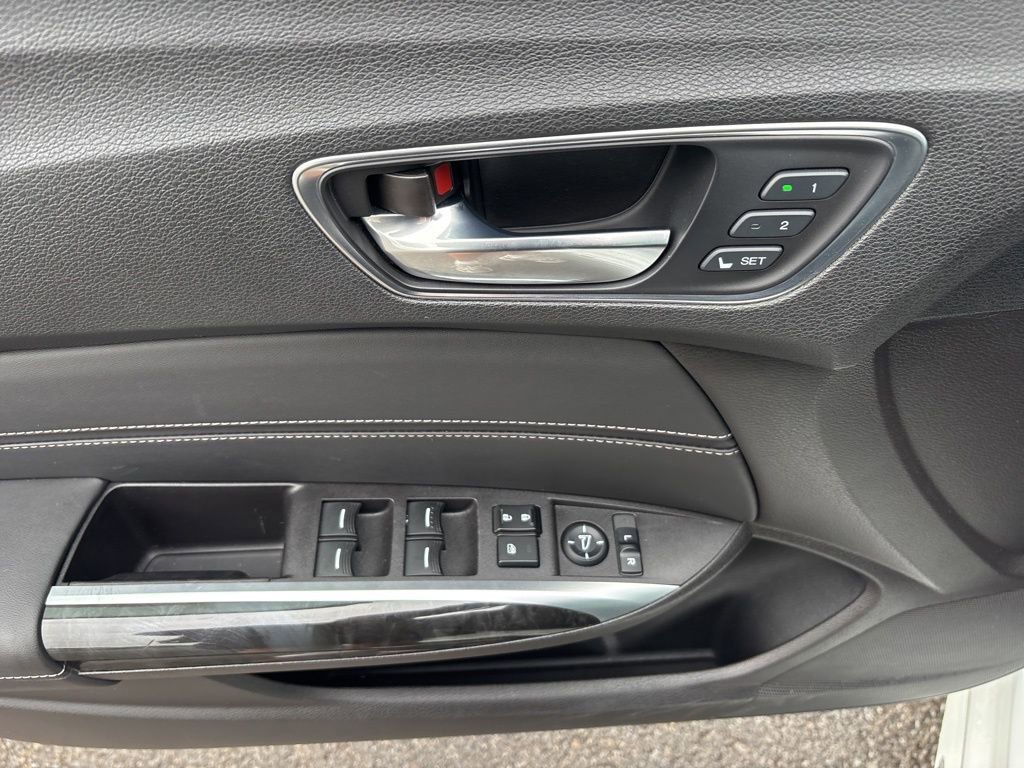 Used 2018 Acura TLX V6 SH-AWD w/ Technology Pkg image 14
