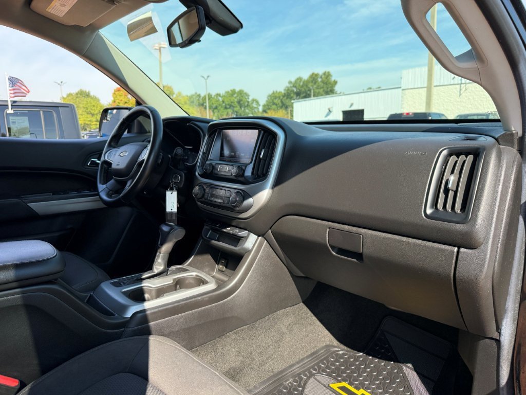 Used 2018 Chevrolet Colorado LT w/ LT Convenience Package AWD/4WD image 21