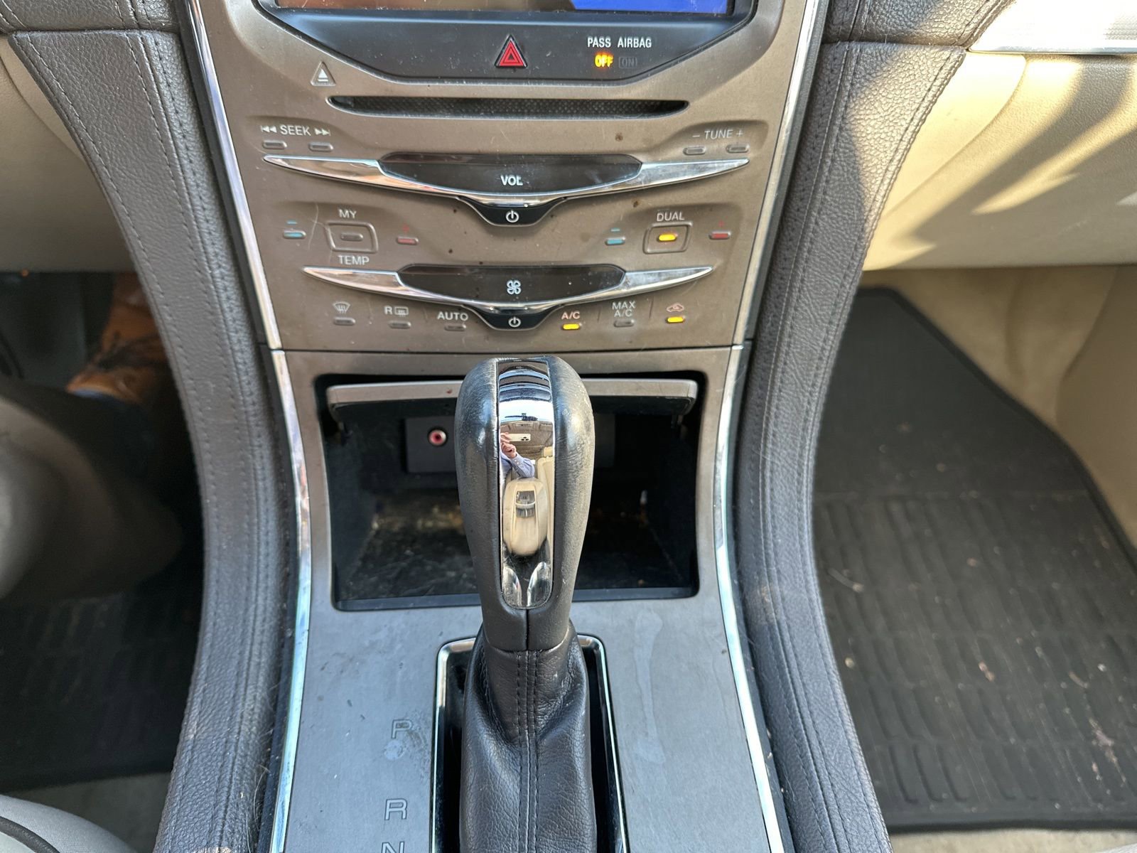 Used 2014 Lincoln MKX FWD w/ Equipment Group 102A image 20