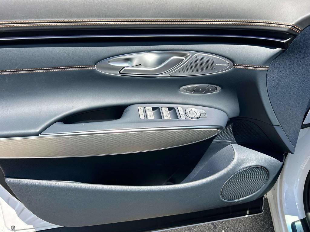 New 2026 Genesis GV70 2.5T Sport Prestige AWD/4WD image 18