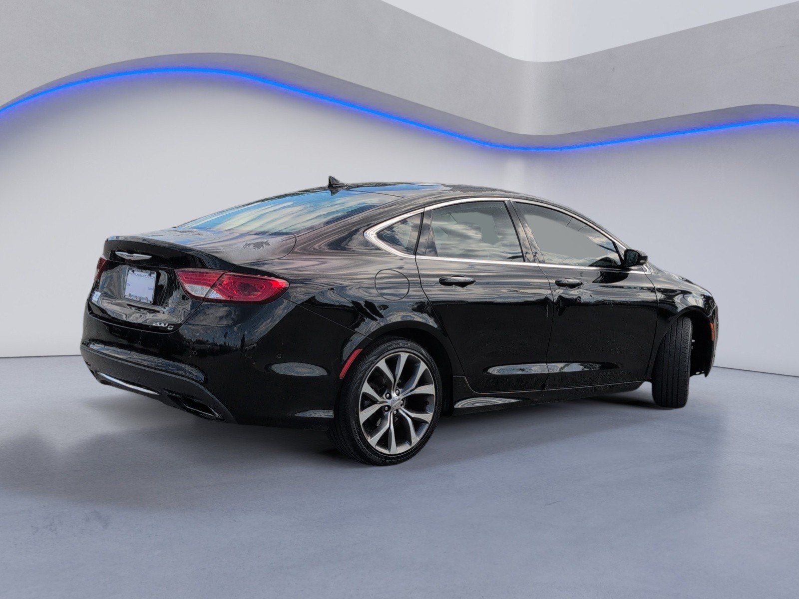 Used 2015 Chrysler 200 C w/ Navigation & Sound Group I FWD image 4