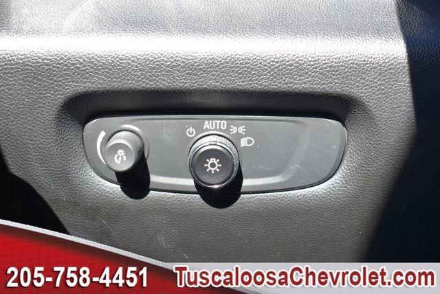 Used 2023 Chevrolet Traverse LT image 42