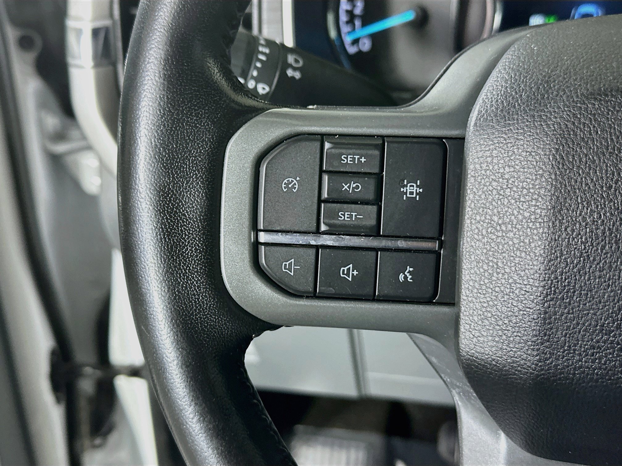 Used 2022 Ford F150 XLT w/ Equipment Group 301A Mid AWD/4WD image 16