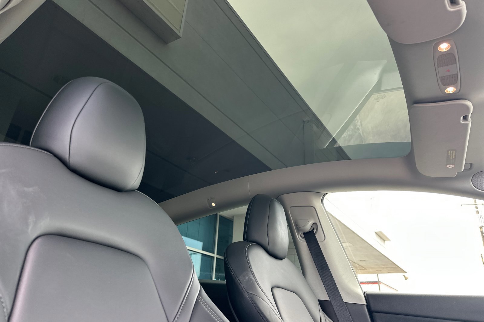 Used 2022 Tesla Model Y Long Range AWD/4WD image 16