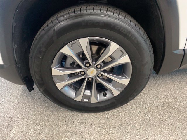 Used 2025 Chevrolet Equinox LT AWD/4WD image 9