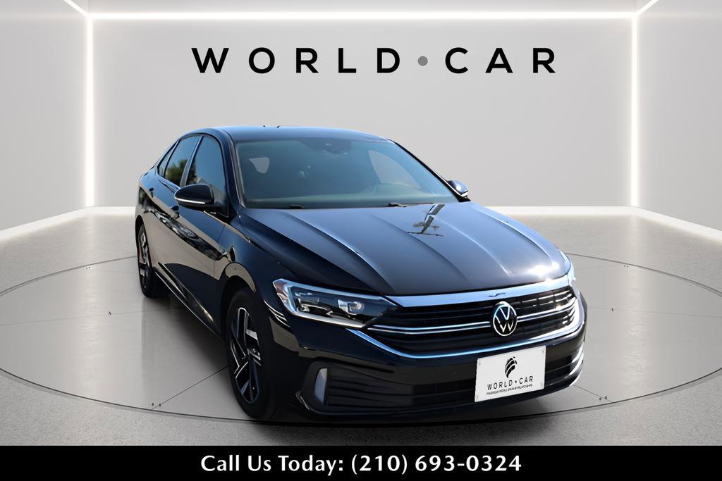 Used 2023 Volkswagen Jetta SEL FWD image 1