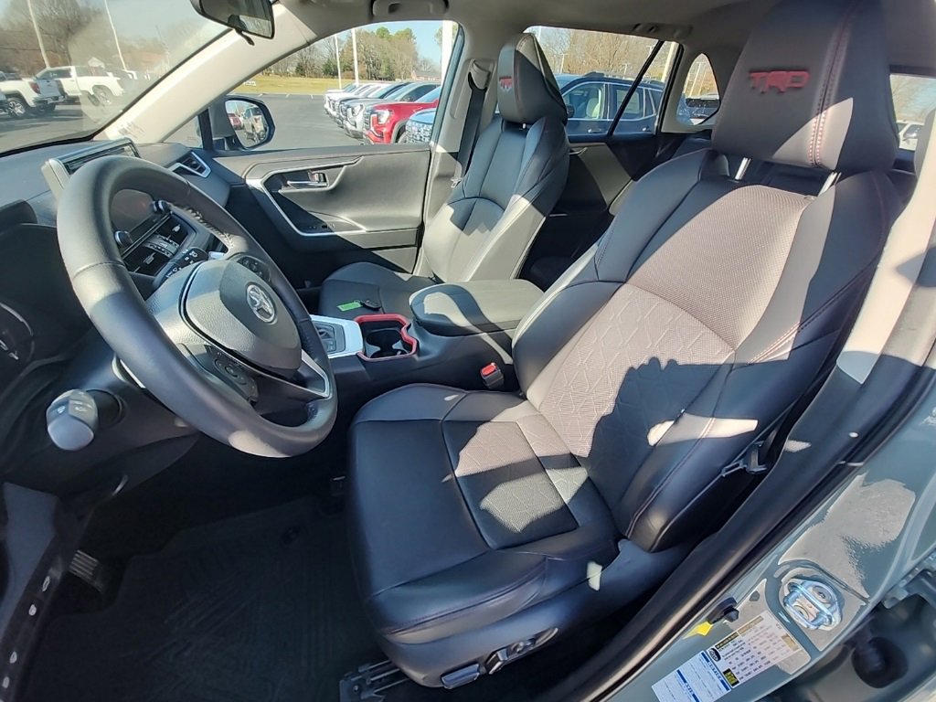 Used 2020 Toyota RAV4 TRD Off-Road image 13