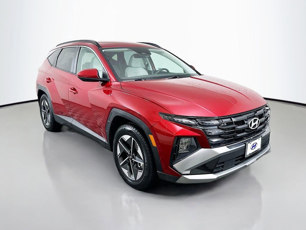 Certified 2025 Hyundai Tucson SEL FWD image 3