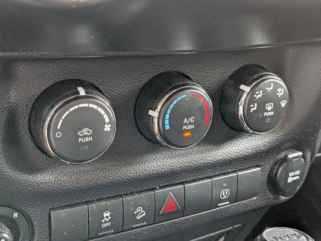 Used 2017 Jeep Wrangler Unlimited Sport AWD/4WD image 19