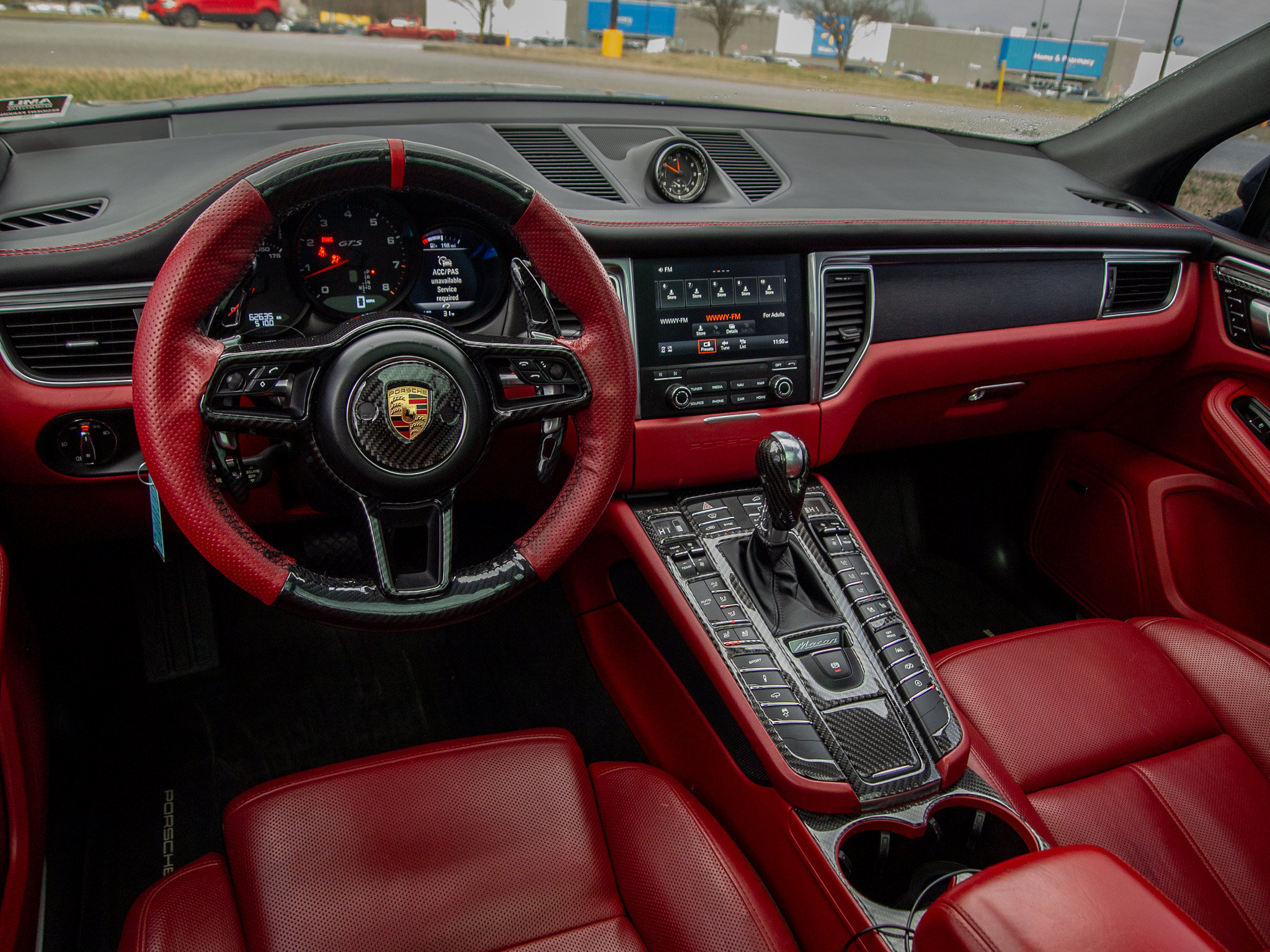 Used 2018 Porsche Macan GTS AWD/4WD image 31