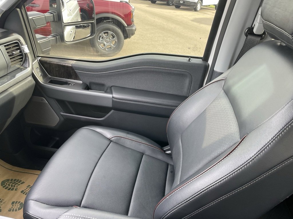 Used 2023 Ford F350 Lariat w/ Lariat Ultimate Package image 24