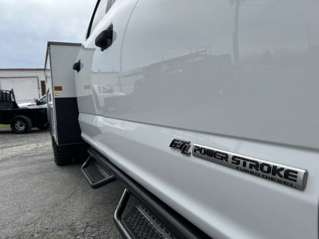 Used 2019 Ford F350 XL w/ Power Equipment Group image 15