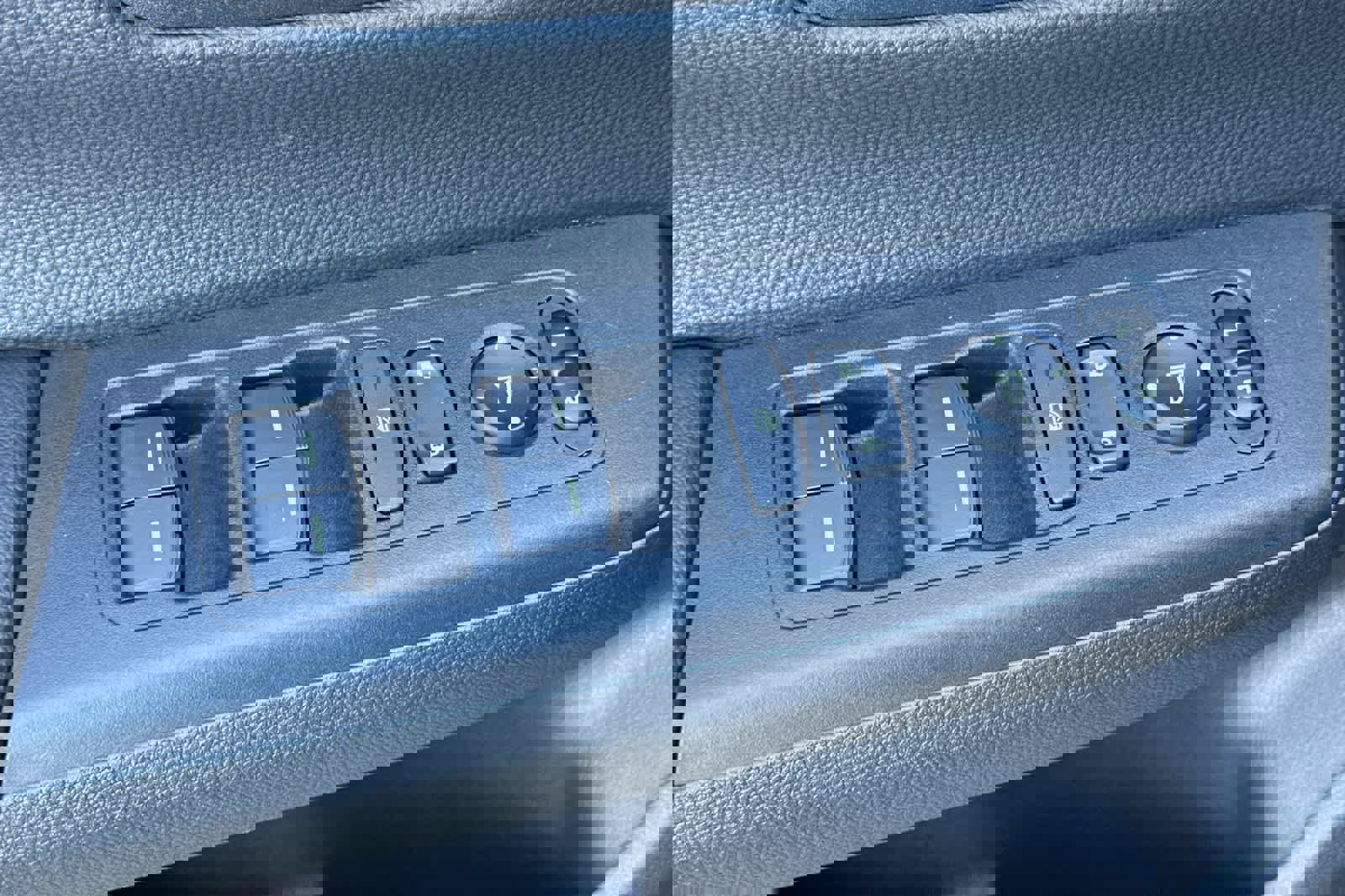 Certified 2025 Honda CR-V Sport-L image 12