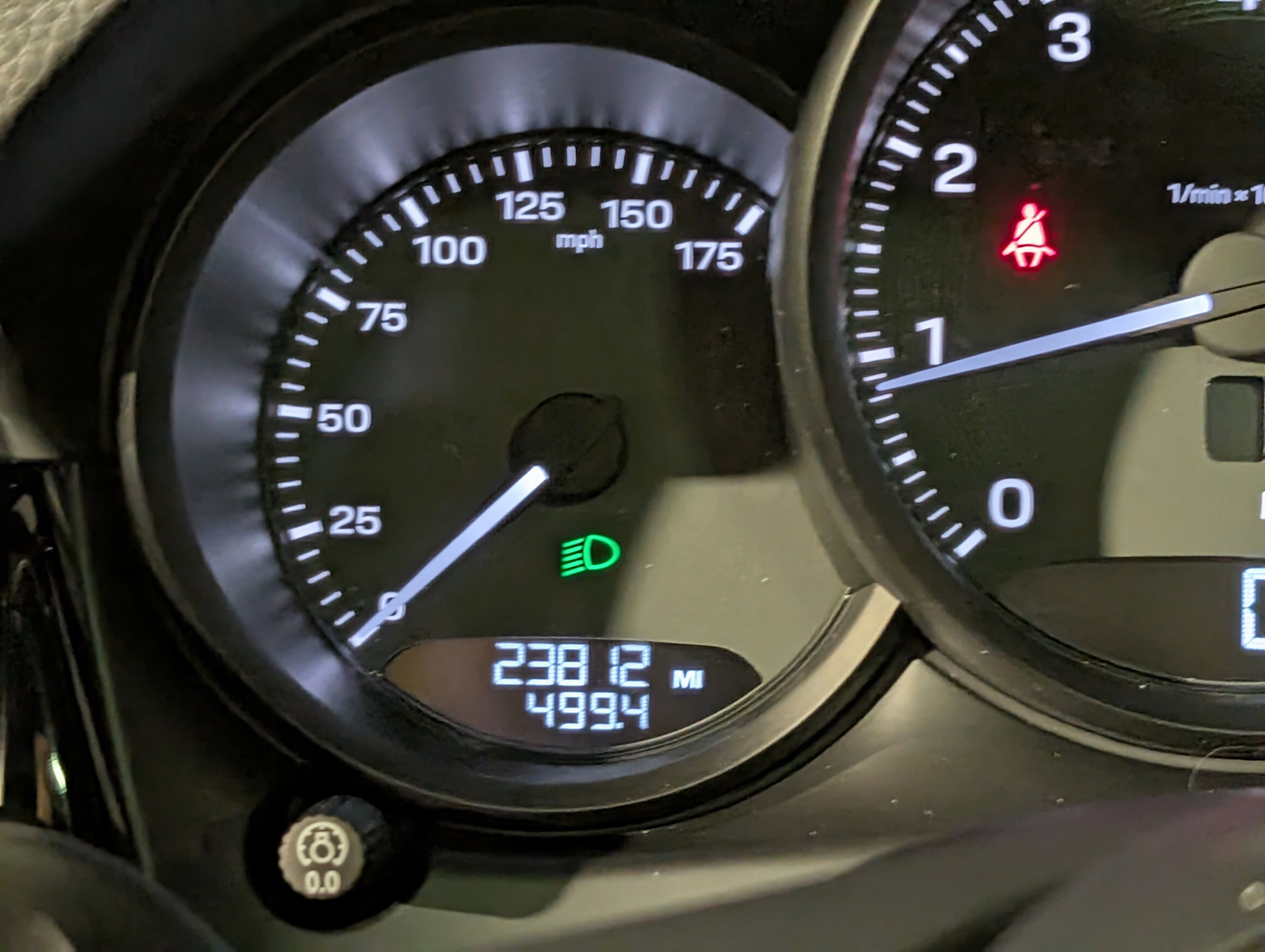 Certified 2023 Porsche Macan image 28