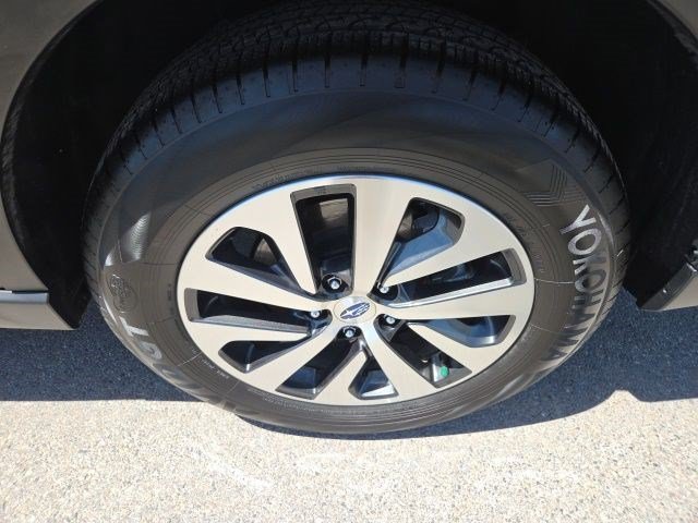 Certified 2024 Subaru Outback Premium AWD/4WD image 24