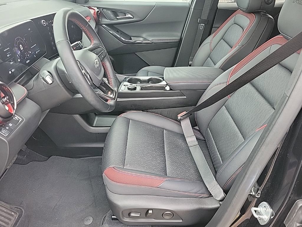 Used 2025 Chevrolet Equinox RS w/ Convenience Package III image 10