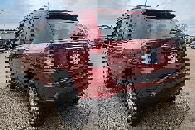 Used 2016 Jeep Compass Latitude image 3