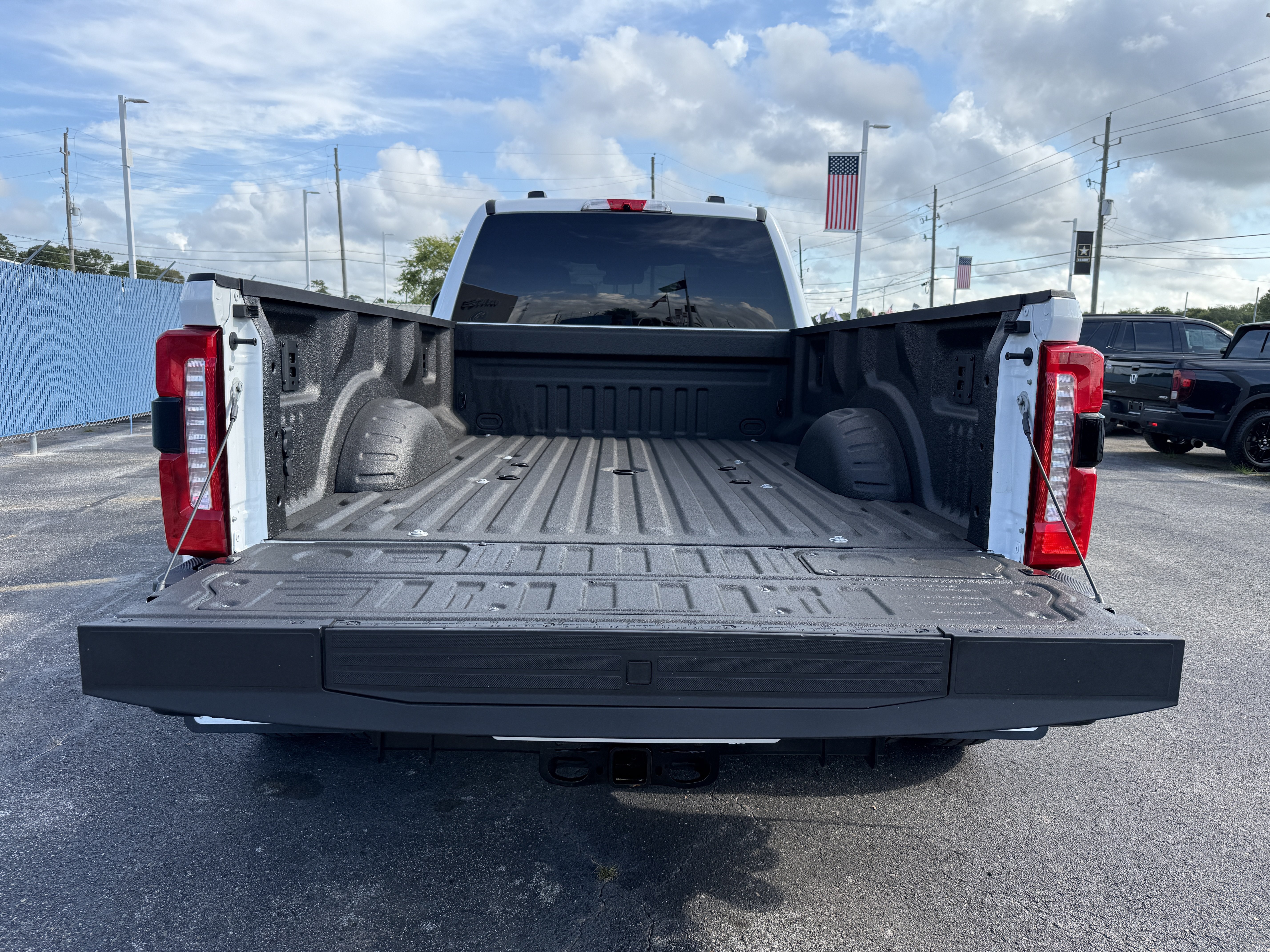 Used 2026 Ford F350 Lariat AWD/4WD image 5