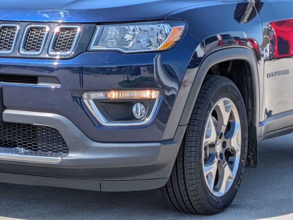 Used 2018 Jeep Compass Limited w/ Navigation Group FWD image 10