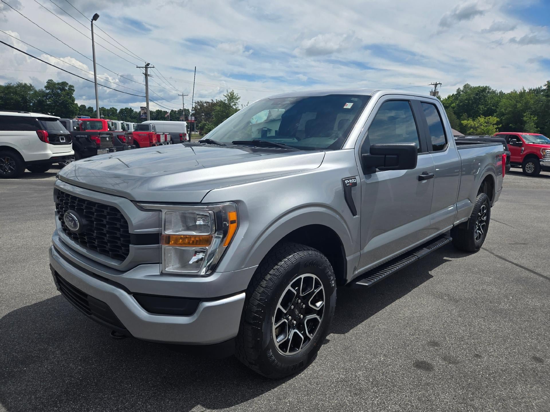 Used 2022 Ford F150 XL w/ STX Appearance Package AWD/4WD image 4