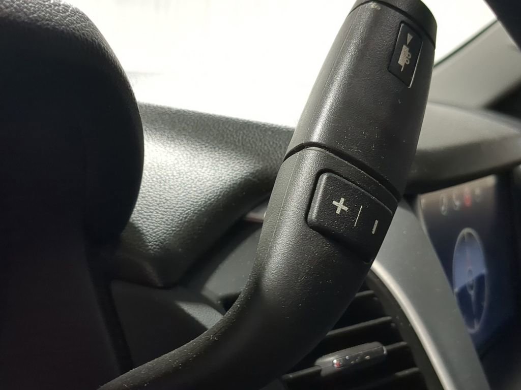 Used 2016 GMC Yukon SLE w/ Convenience Package image 38