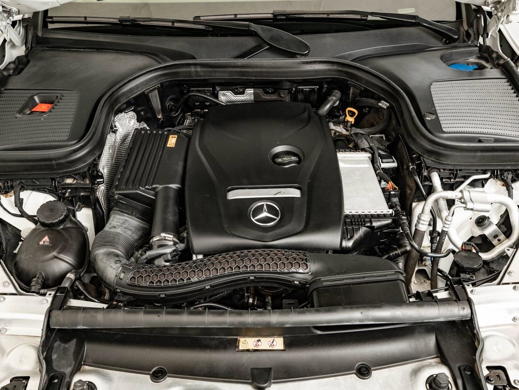 Used 2019 Mercedes-Benz GLC 300 4MATIC image 48