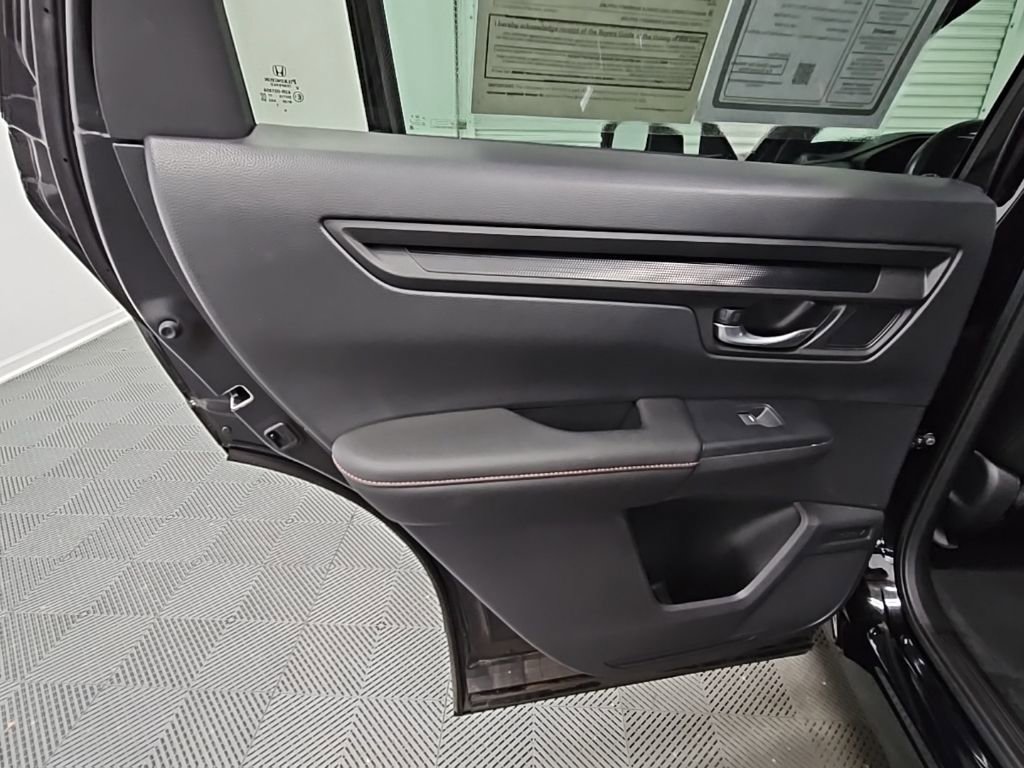 Used 2025 Honda CR-V Sport-L image 33