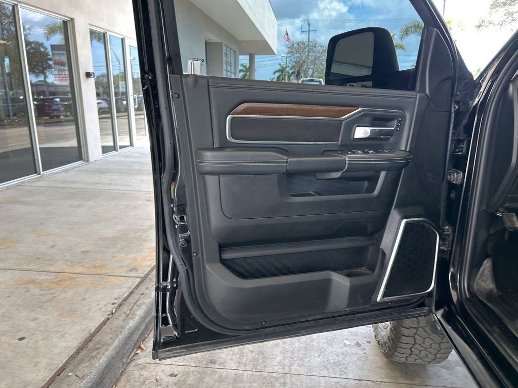 Used 2024 RAM 2500 Laramie image 40