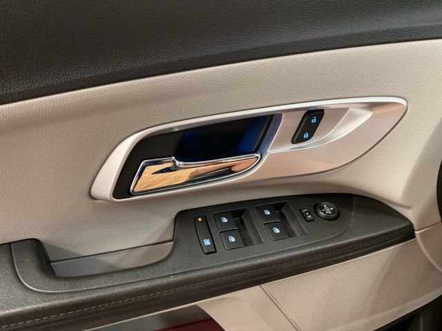 Used 2017 Chevrolet Equinox Premier w/ Enhanced Convenience Package AWD/4WD image 14