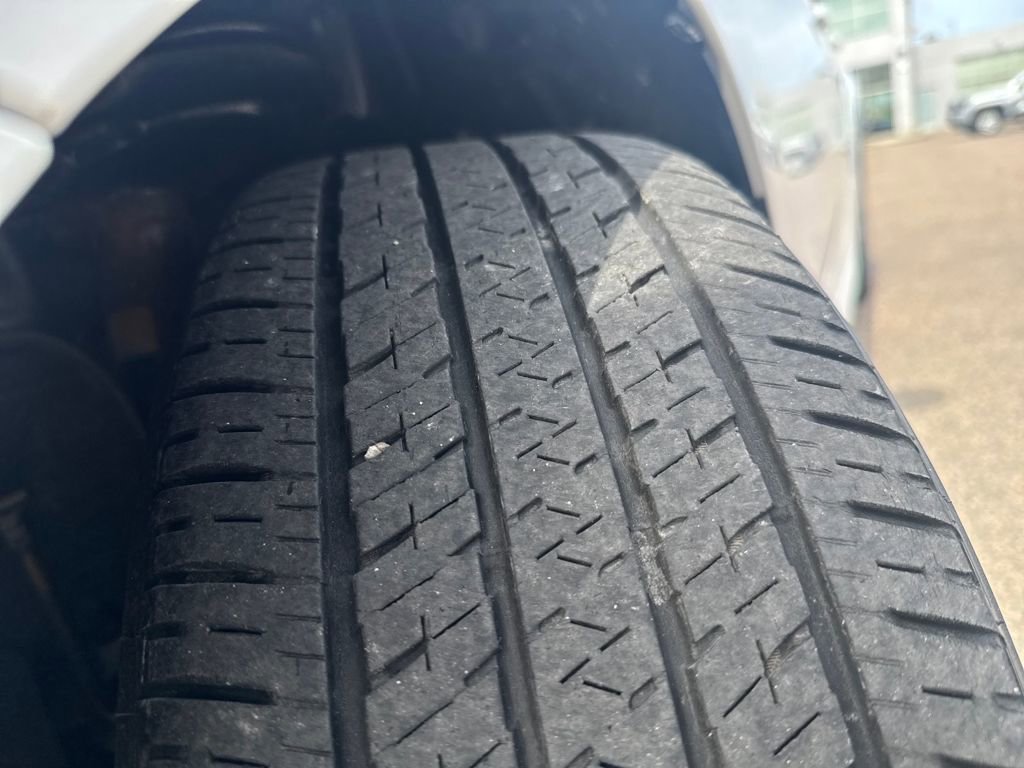 Used 2018 Toyota Camry LE image 39