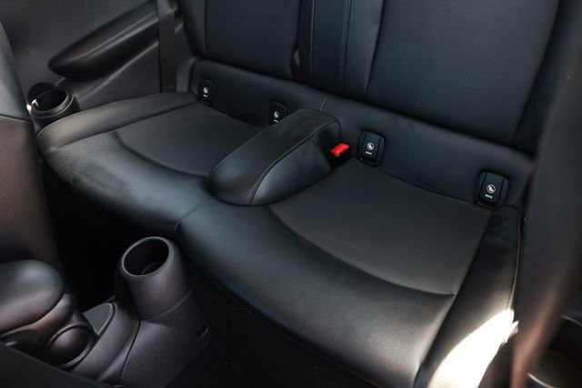 Used 2019 MINI Cooper 2-Door Hardtop image 13