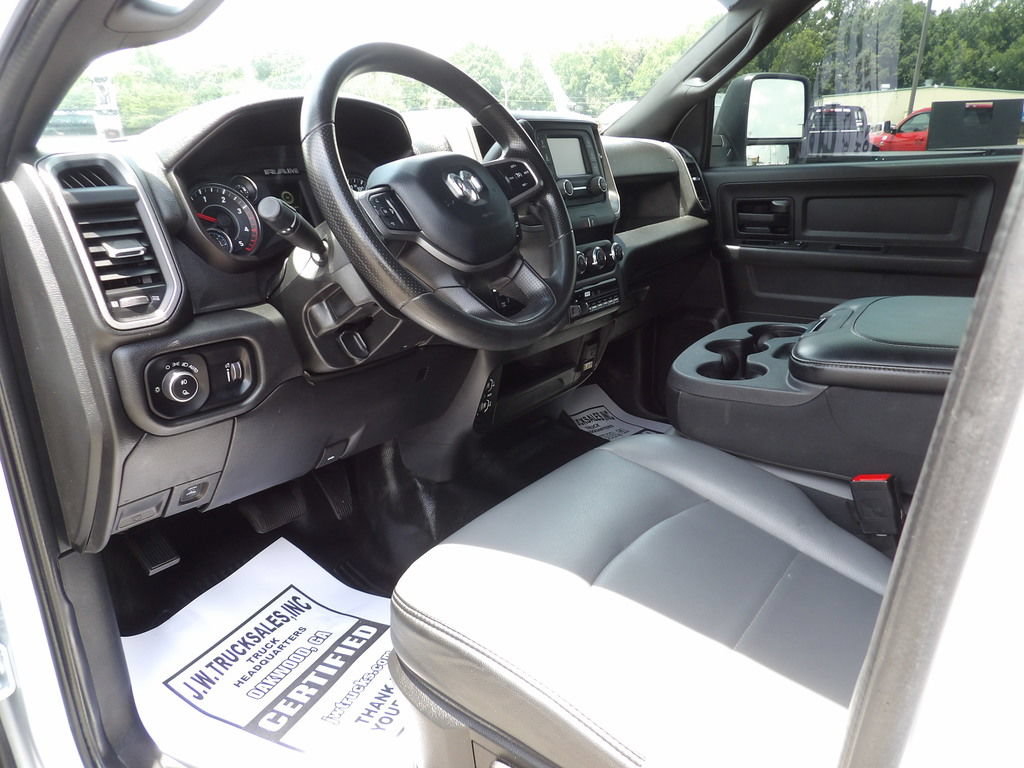Used 2024 RAM 2500 Tradesman w/ Snow Chief Group AWD/4WD image 16