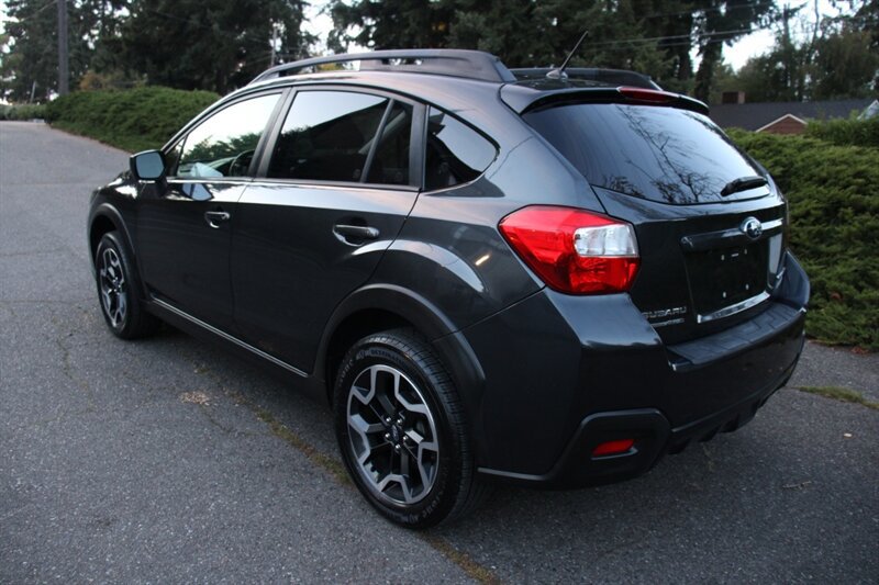 Used 2017 Subaru Crosstrek 2.0i Premium AWD/4WD image 4