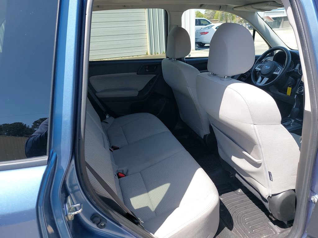 Used 2018 Subaru Forester 2.5i Premium w/ All-Weather Package AWD/4WD image 32