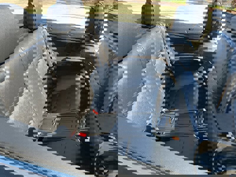 Used 2009 BMW 335i Convertible image 34