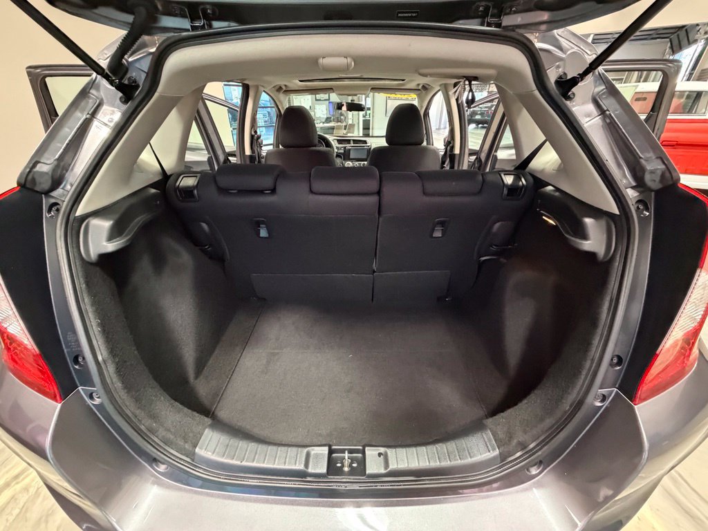 Used 2015 Honda Fit EX image 46