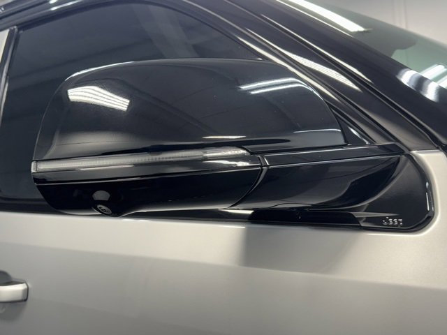 Used 2024 Jeep Grand Wagoneer Series III w/ Rear-Seat Entertainment Group image 38