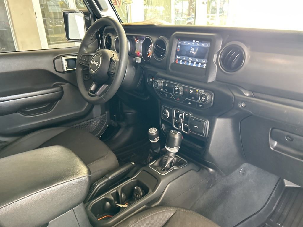 Used 2023 Jeep Gladiator Sport image 23