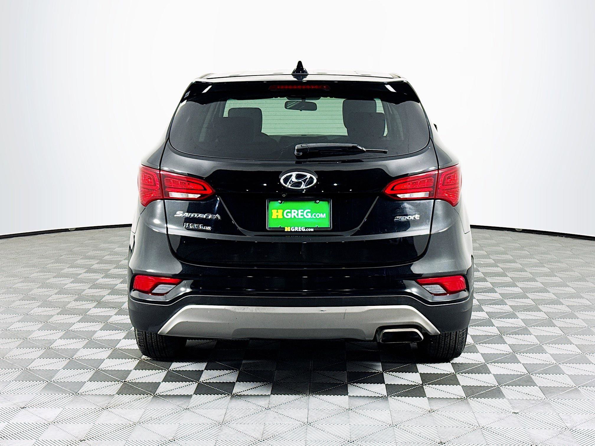 Used 2017 Hyundai Santa Fe Sport image 8