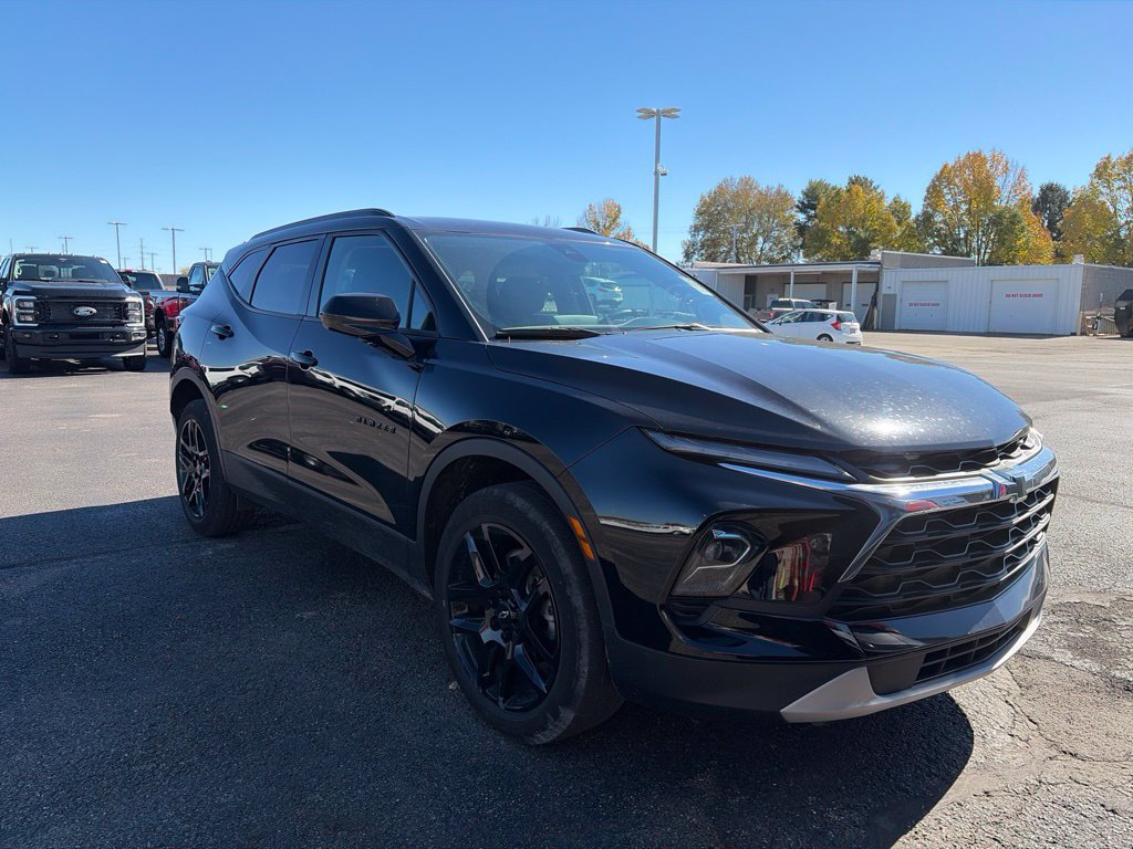 Used 2024 Chevrolet Blazer LT w/ Convenience Package FWD image 1