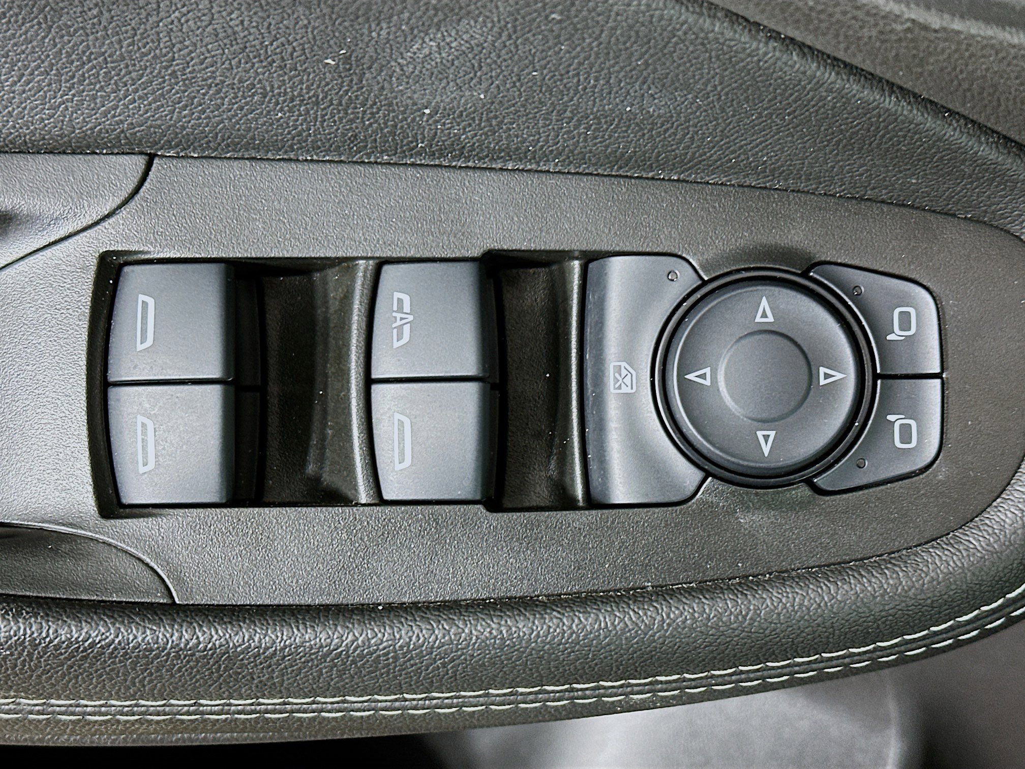 Used 2023 Buick Encore GX Preferred w/ Cold Weather Comfort Package image 15